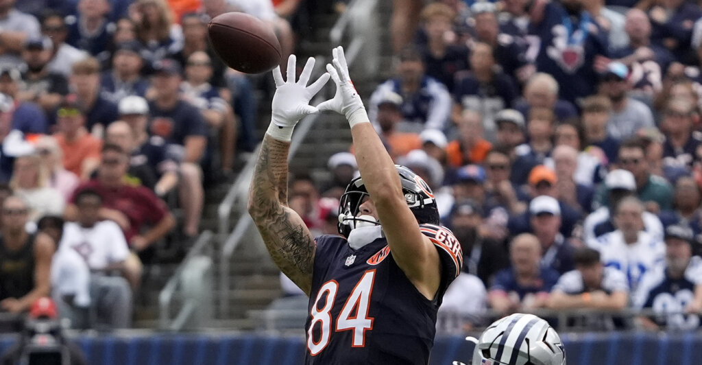 Sep 21, 2025; Chicago, Illinois, USA; Chicago Bears tight end Colston Loveland (84) makes a catch against Dallas Cowboys linebacker Marist Liufau (35) during the first half at Soldier Field. Mandatory Credit: David Banks-Imagn Images